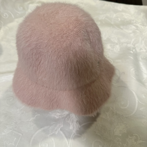Steve Madden Pink Fuzzy Bucket Hat - Picture 3 of 4